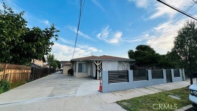 Building Photo - 3824 Princeton St