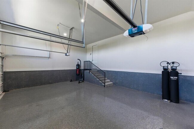 Building Photo - 111 Carolina Jasmine Dr