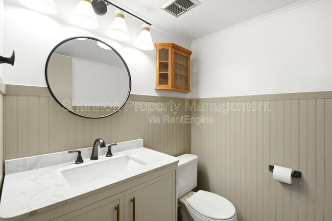 Building Photo - 2275 Triway Ln