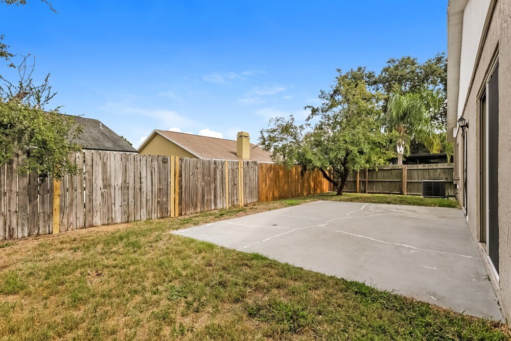 Building Photo - 11506 Smokethorn Dr