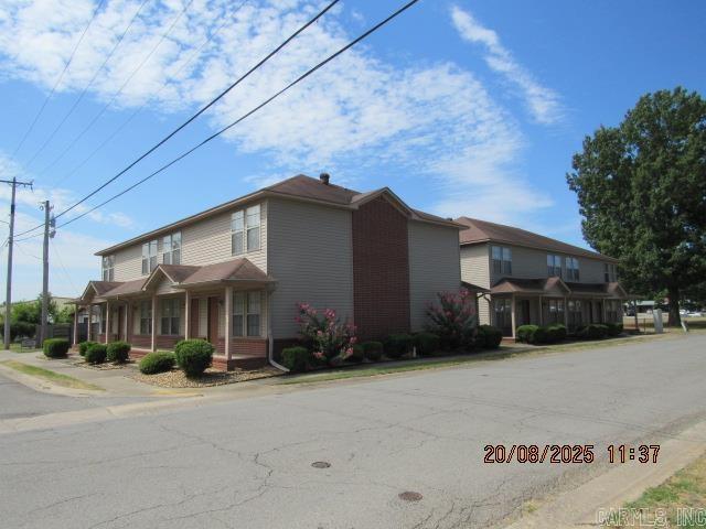 Primary Photo - 1165 Mill St