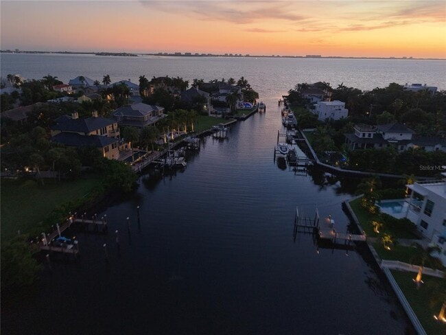 Building Photo - 1709 N Tamiami Trl