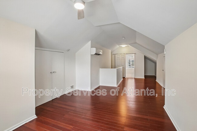 Building Photo - 1649 Beecher St SW