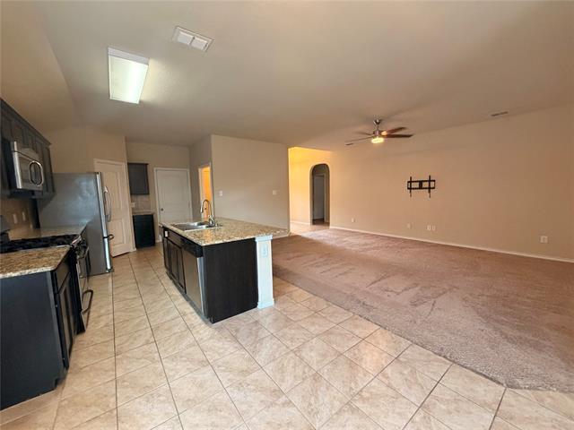 Building Photo - 6320 Sails St