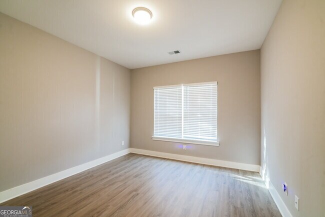 Building Photo - 2501 Kolb Manor Cir SW