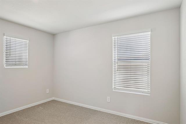 Building Photo - 411 Midnight Oak Dr