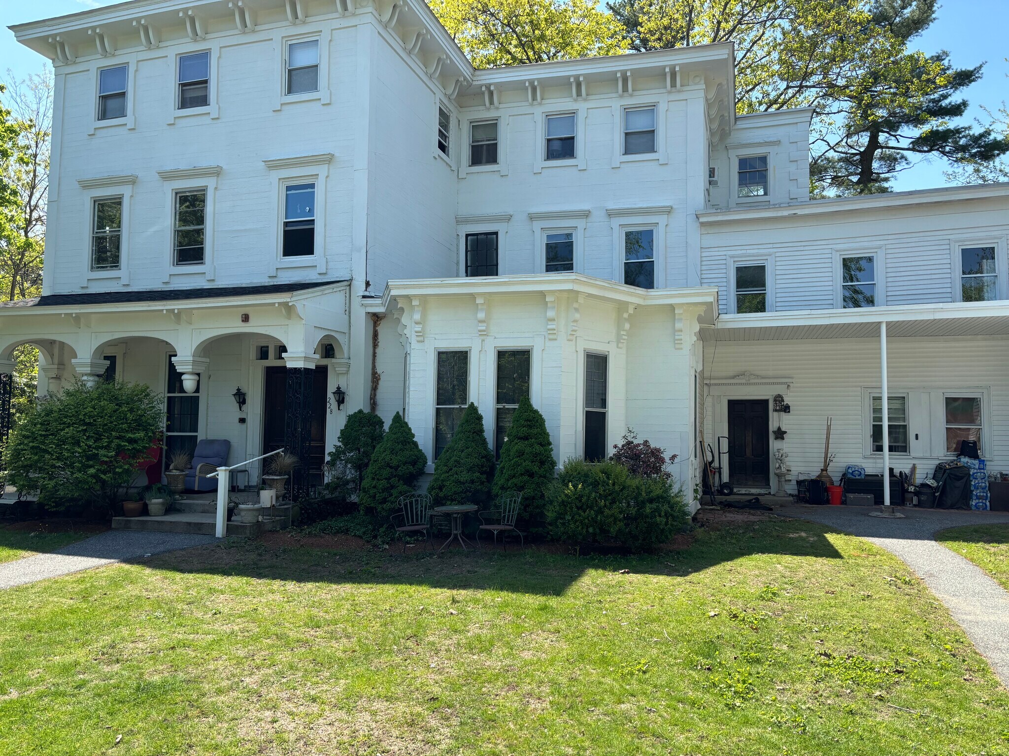 Building Photo - 230 Andover St