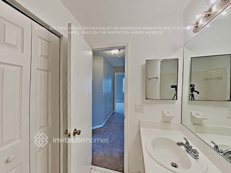 Building Photo - 3366 Bonito Ln