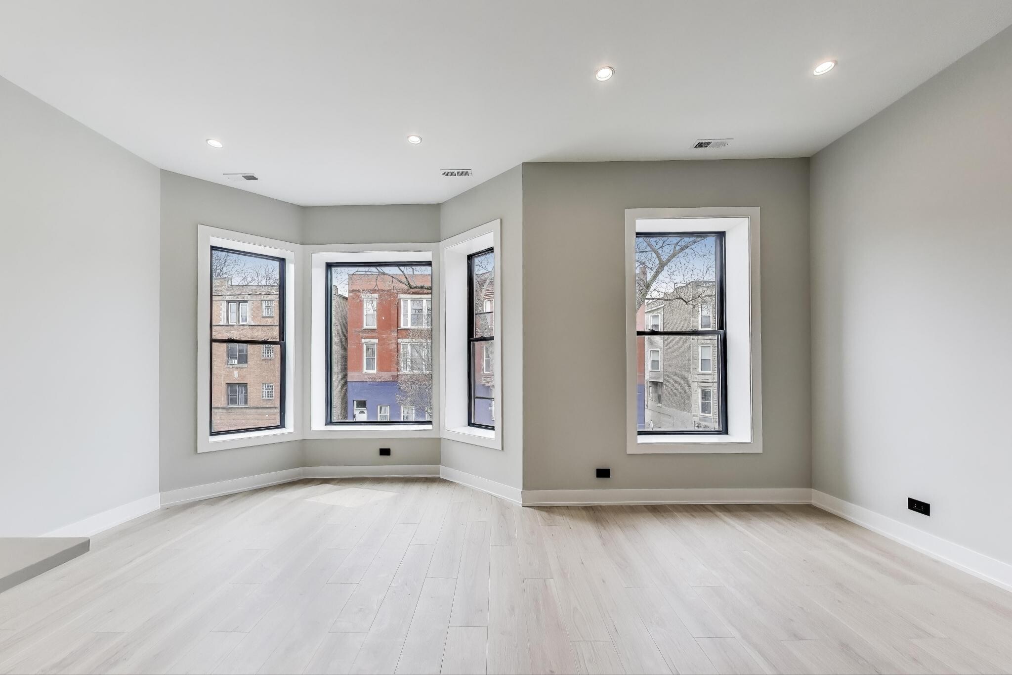 Building Photo - 1309 N Rockwell St