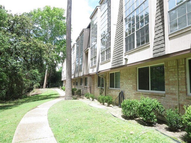 Building Photo - 12633 Memorial Dr