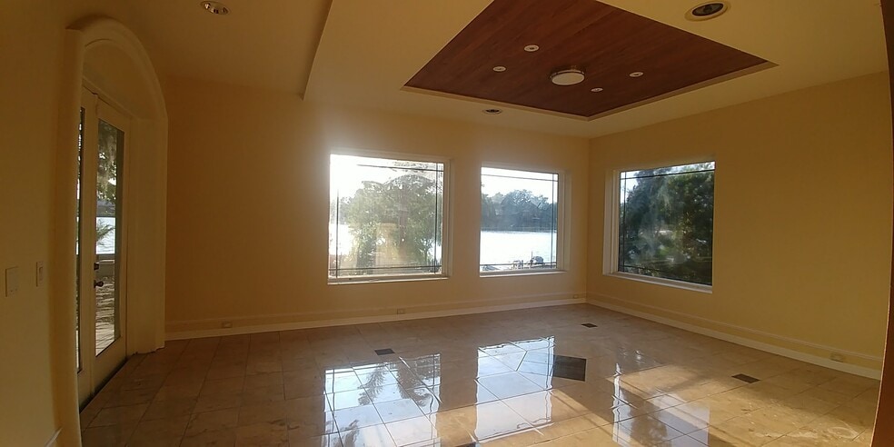 Building Photo - 406 Lillian Dr