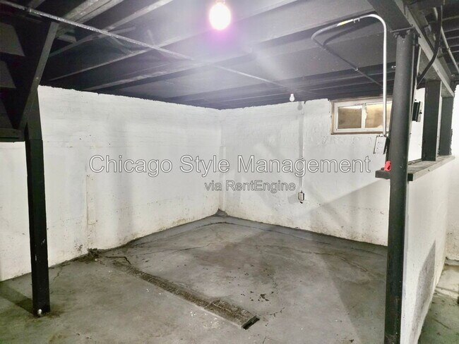 Building Photo - 14813 Evers St