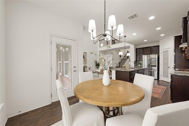 Building Photo - 2213 Santa Isabella Dr