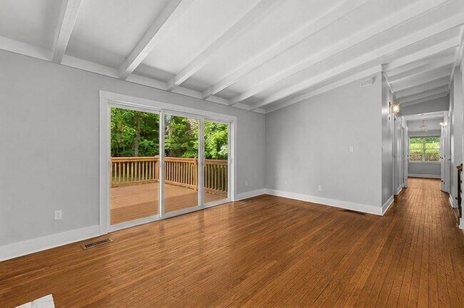 Building Photo - 3476 Alison Dr