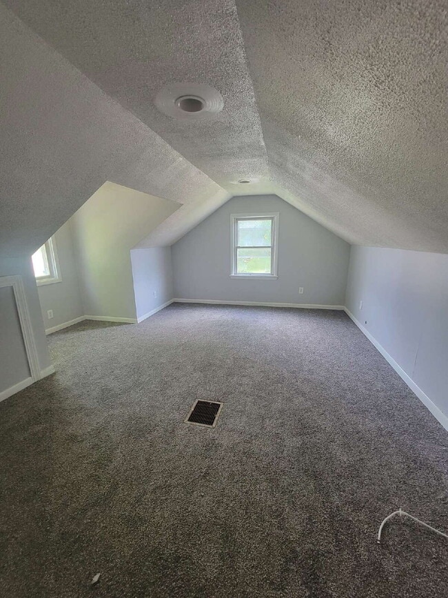 Primary Photo - Beautifully Updated 2-Bedroom Unit – Prime...