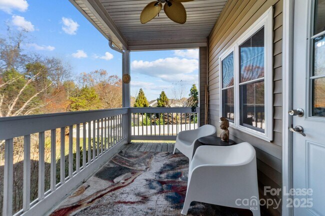 Building Photo - 18823 Cloverstone Cir