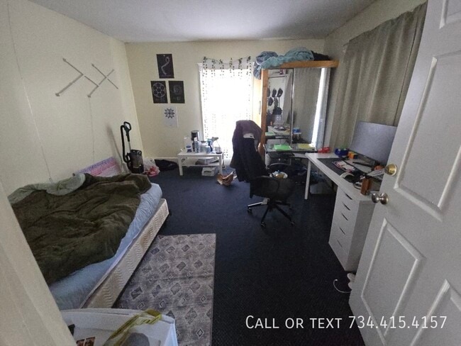 Building Photo - 502 Benjamin St