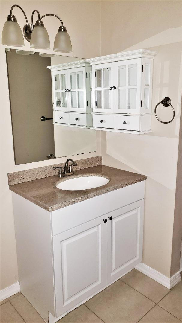 Building Photo - 445 Fountainhead Cir