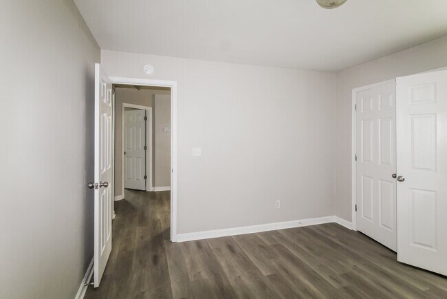Building Photo - 1471 Ewing Farm Dr