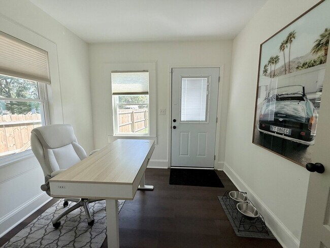 Building Photo - 2936 Oceola St