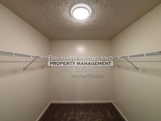 Building Photo - 820 Calypso Way