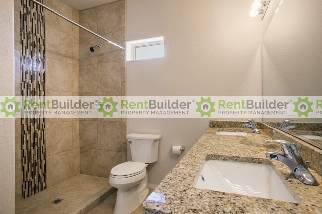 Building Photo - $200 off your first full month's rent with...