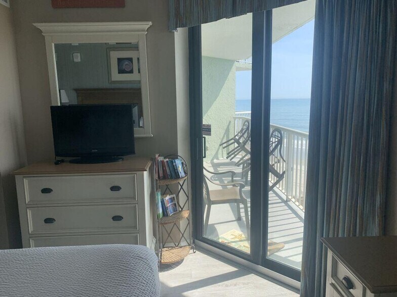 Building Photo - 6506 Somerset Dr