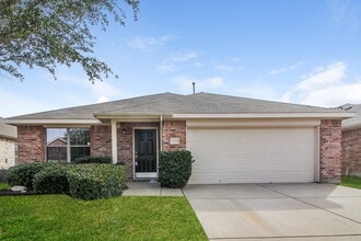 Building Photo - 13136 Settlers Trail