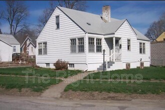 Building Photo - 2886 Martin Ave