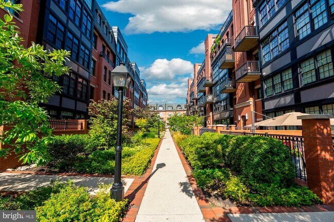 Building Photo - 1610 N Queen St