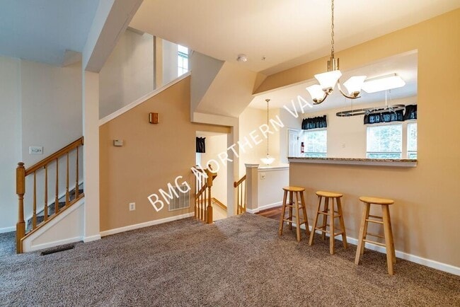 Building Photo - 5819 Pearson Ln