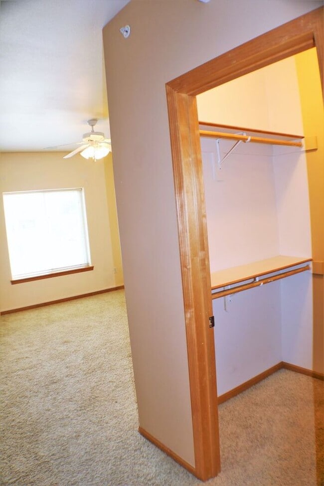 Building Photo - $1,225 | 2 Bedroom, 2 Bathroom Condo | Pet Negotiable | Sublease* | Available for June 1st, 2026 ...