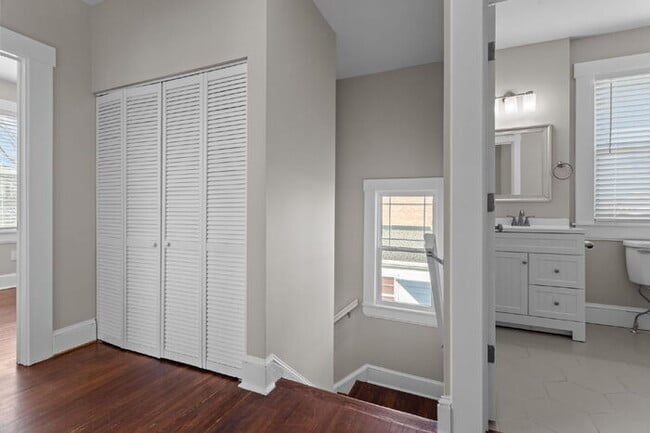 Building Photo - Updated 1920s Colonial in Northside – 3 Bed, 4 Bath – Available Now – $2,895/mo