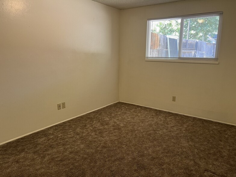 Building Photo - 3101 Juanipero Way
