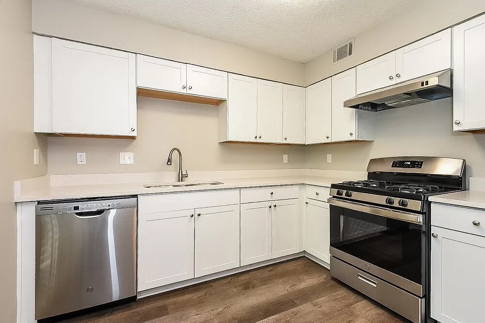 Building Photo - 1649 Roman Point Dr