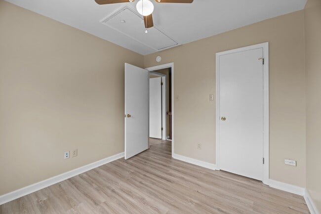 Building Photo - 21 Donnell Ave