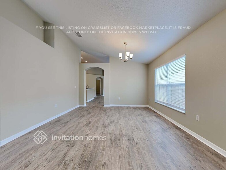Building Photo - 3155 Lindera Dr