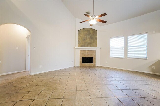 Building Photo - 21389 Timber Lodge Ln
