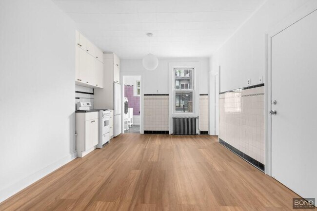 Building Photo - 2 bedroom in BROOKLYN NY 11211