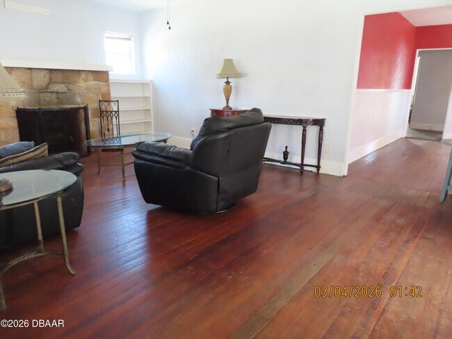 Building Photo - 112 Fox Pl