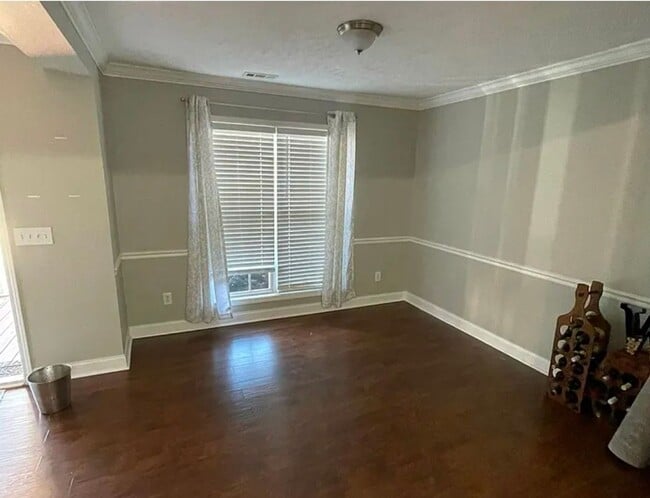 Building Photo - 3 Bedroom 2 Bath South Florence