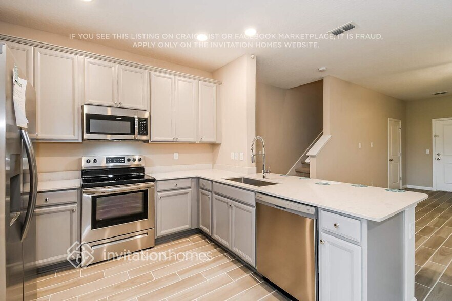 Building Photo - 597 Cherry Ridge Dr