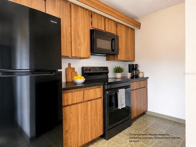 Building Photo - 5289 Middle Ct