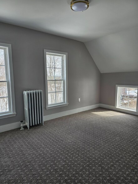 Building Photo - 262 N State St