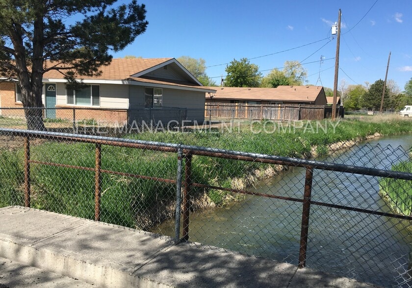 Building Photo - 1949 Alta Dr