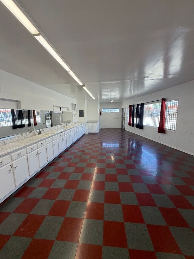 Building Photo - 13501 Paramount Blvd