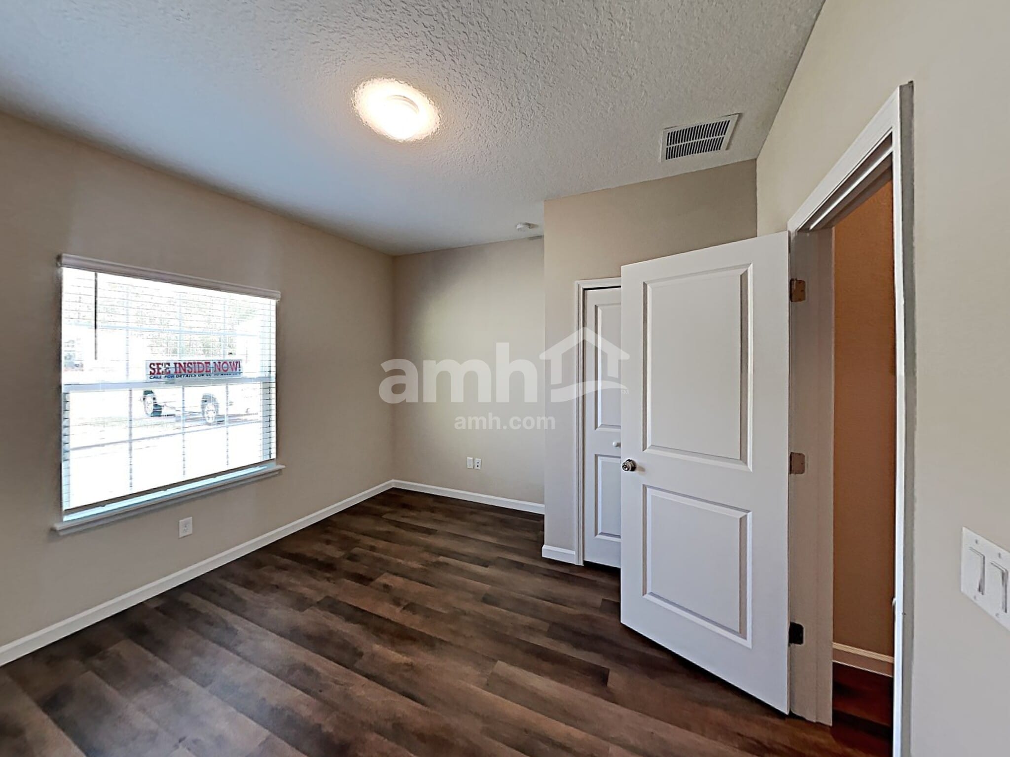 Building Photo - 244 Hemlock Pt