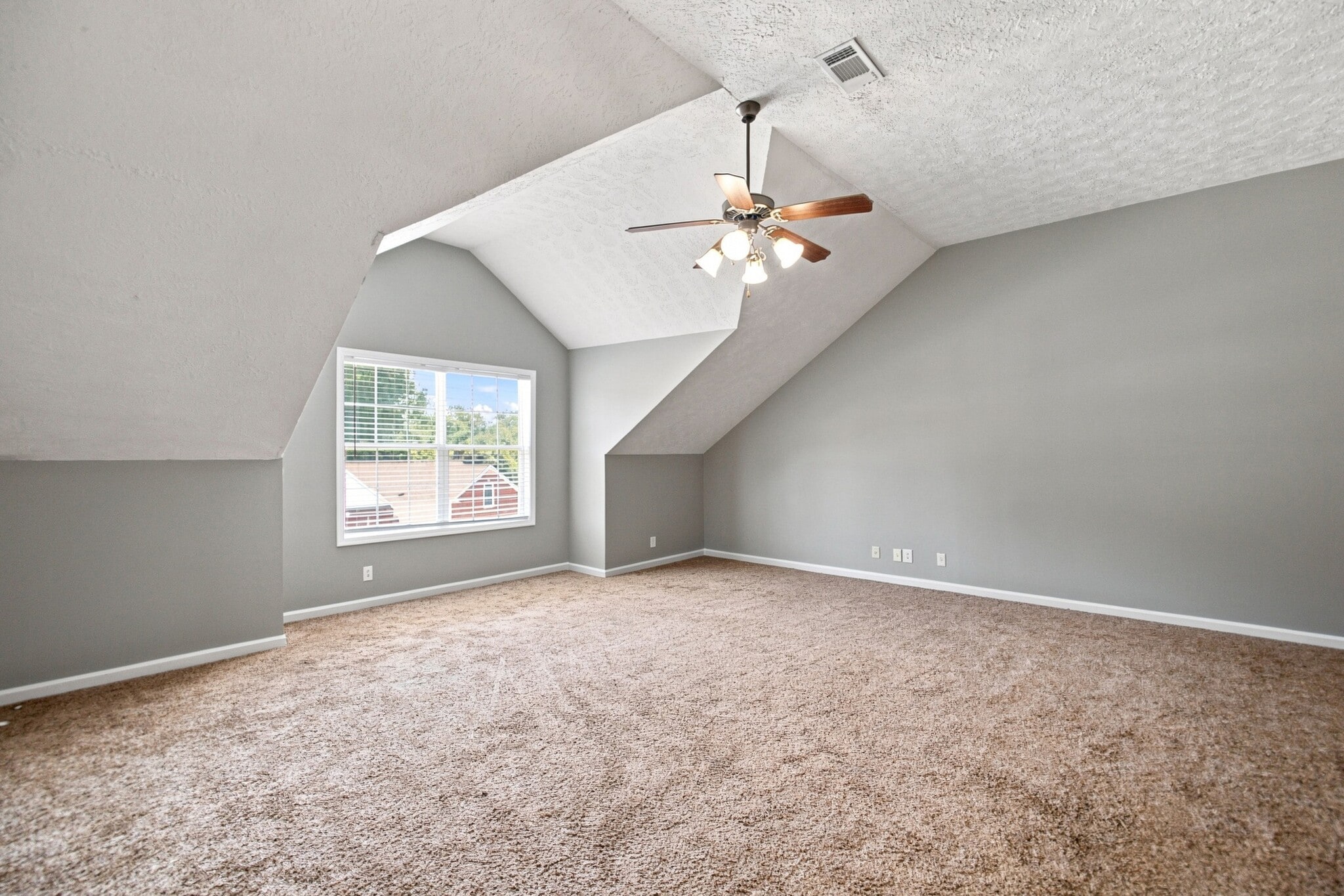 Building Photo - 1457 Cedar Springs Cir