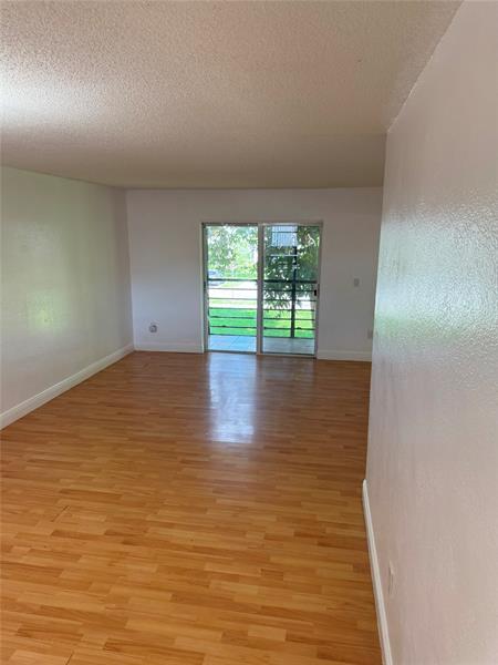 Building Photo - 851 NE 209th Terrace