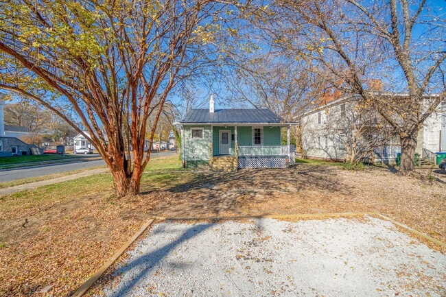 Building Photo - 2118 Fairfax Ave